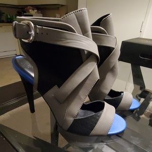Heeled sandal